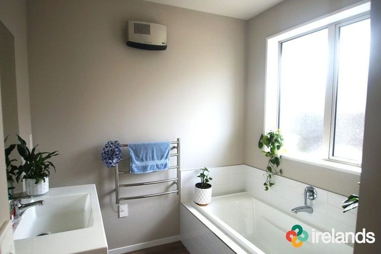 Photo of property in 60 Te Korari Street, Marshland, Christchurch, 8083