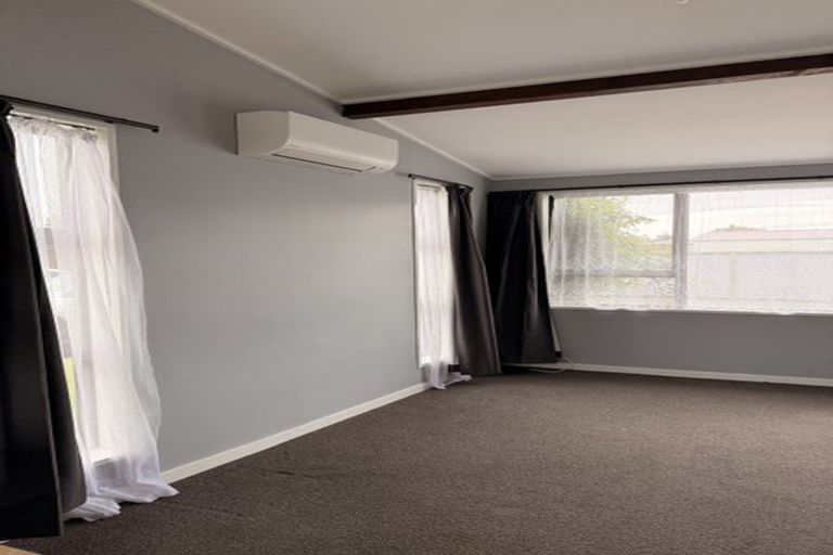 Photo of property in 1-12/71 Main Street, Mataura, 9712