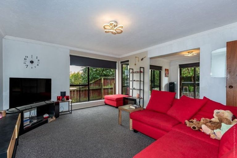 Photo of property in 2 Manuka Street, Mairehau, Christchurch, 8013