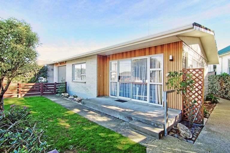 Photo of property in 2 Coradine Street, Masterton, 5810