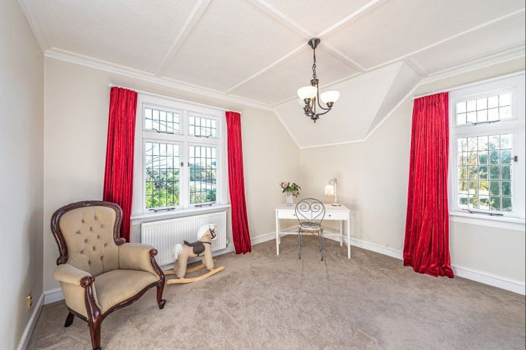 Photo of property in 12 Brassey Road, Saint Johns Hill, Whanganui, 4500