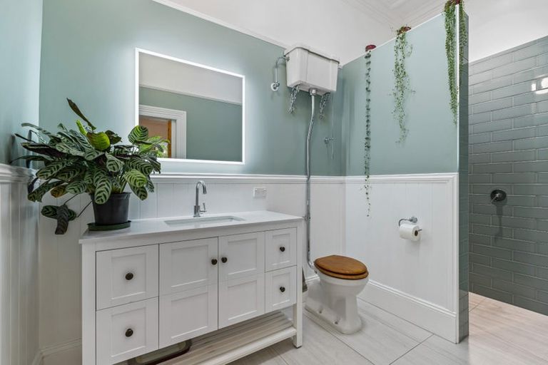 Photo of property in 28 Fifth Avenue, Avenues, Whangarei, 0110