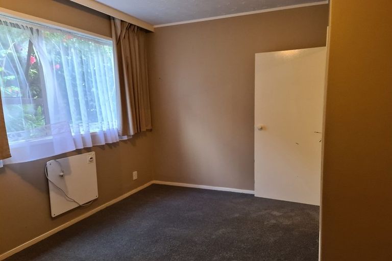 Photo of property in 8a Moera Place, Stanmore Bay, Whangaparaoa, 0932