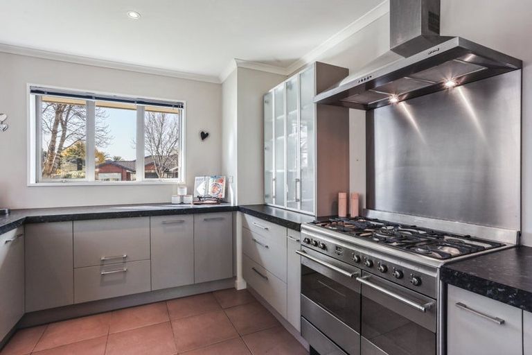 Photo of property in 2 Ascot Place, Rangiora, 7400