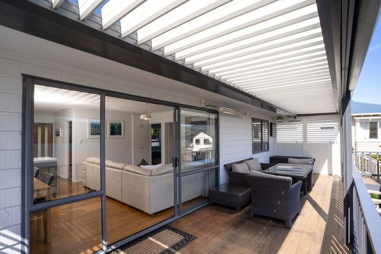 Photo of property in 18 Haywards Lane, Duvauchelle, 7581