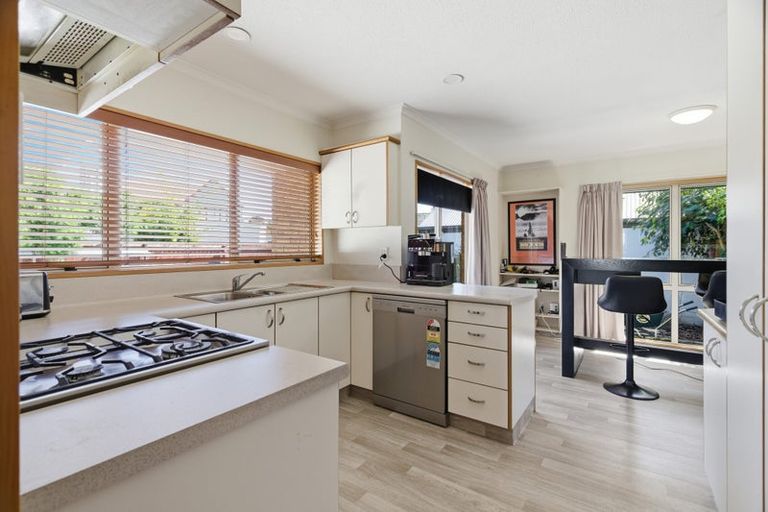 Photo of property in 47 Blue Gum Place, New Brighton, Christchurch, 8083