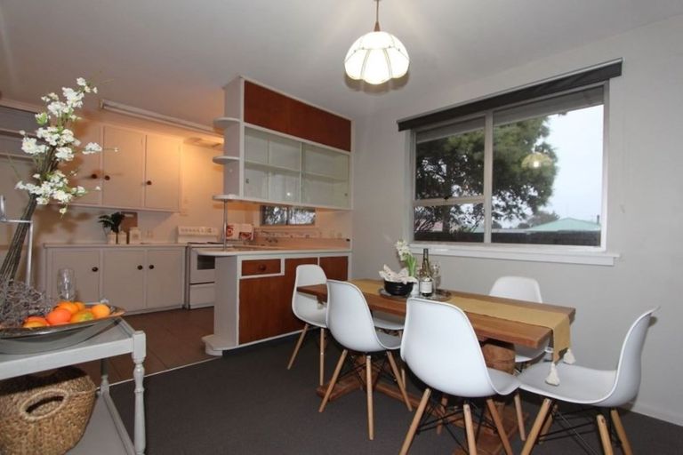 Photo of property in 21 Inwoods Road, Parklands, Christchurch, 8083