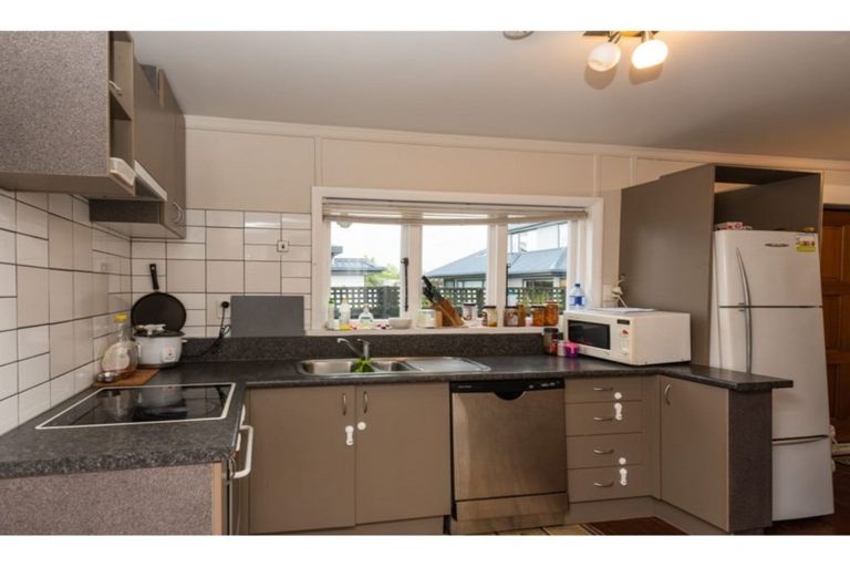 Photo of property in 47 Gresford Street, Edgeware, Christchurch, 8013