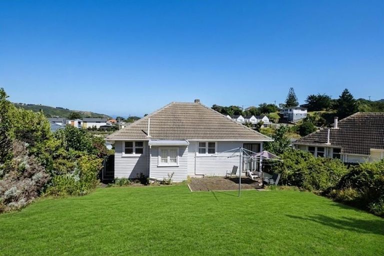 Photo of property in 56 Dimock Street, Titahi Bay, Porirua, 5022