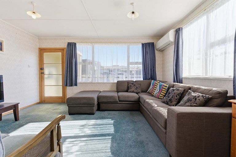 Photo of property in 11 Waitaki Drive East, Otematata, 9412