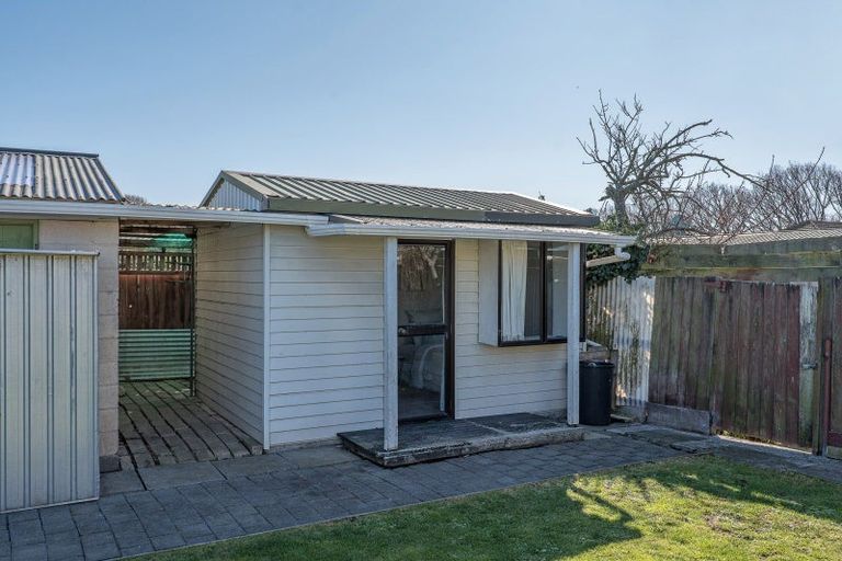 Photo of property in 46 Frensham Crescent, Woolston, Christchurch, 8062
