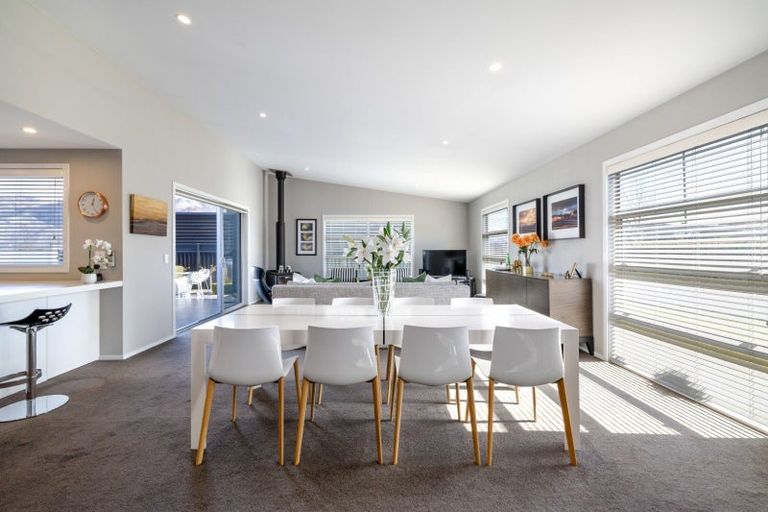 Photo of property in 36 Minaret Ridge, Wanaka, 9305