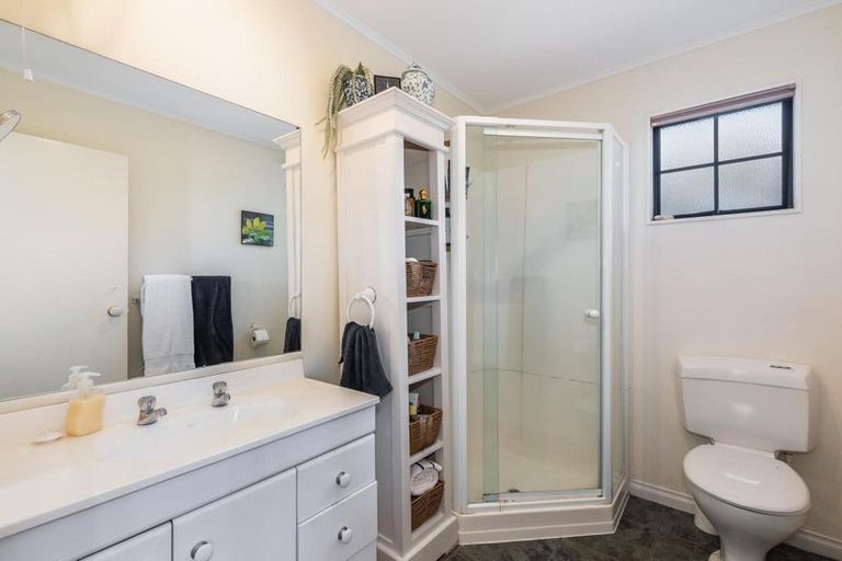 Photo of property in 6 Samwell Drive, Whitby, Porirua, 5024