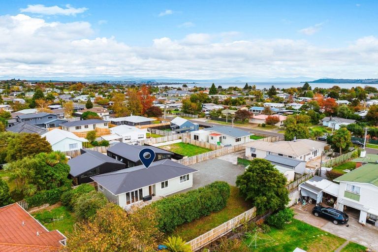 Photo of property in 17 Matipo Street, Taupo, 3330