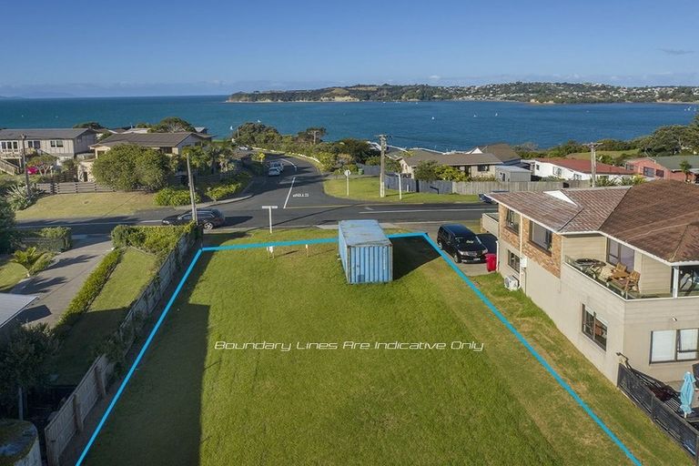 Photo of property in 20 Melandra Road, Stanmore Bay, Whangaparaoa, 0932