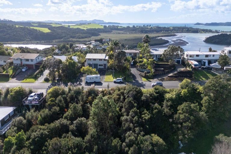 Photo of property in 35 Goffe Drive, Haruru, 0204