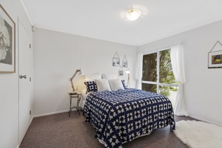 Photo of property in 13 Mallard Grove, Churton Park, Wellington, 6037