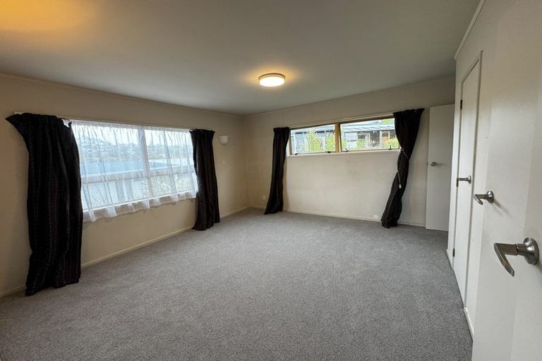 Photo of property in 2/13 Noumea Place, Mairangi Bay, Auckland, 0630