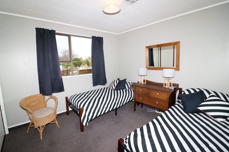 Photo of property in 111 Guy Street, Dannevirke, 4930