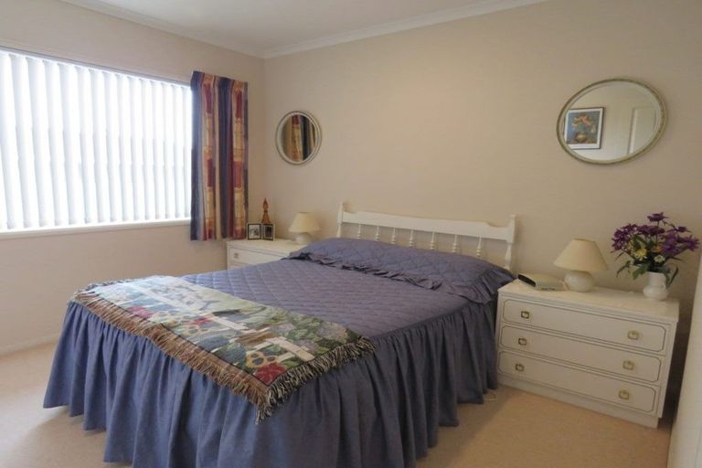 Photo of property in 147 Tukapa Street, Westown, New Plymouth, 4310