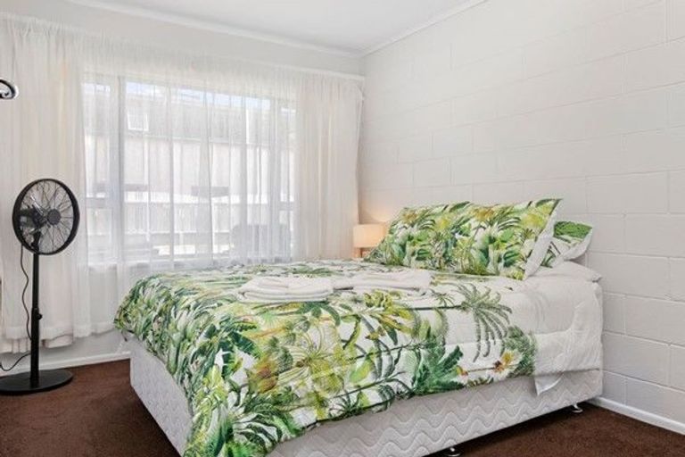 Photo of property in 40 Maunganui Road, Mount Maunganui, 3116
