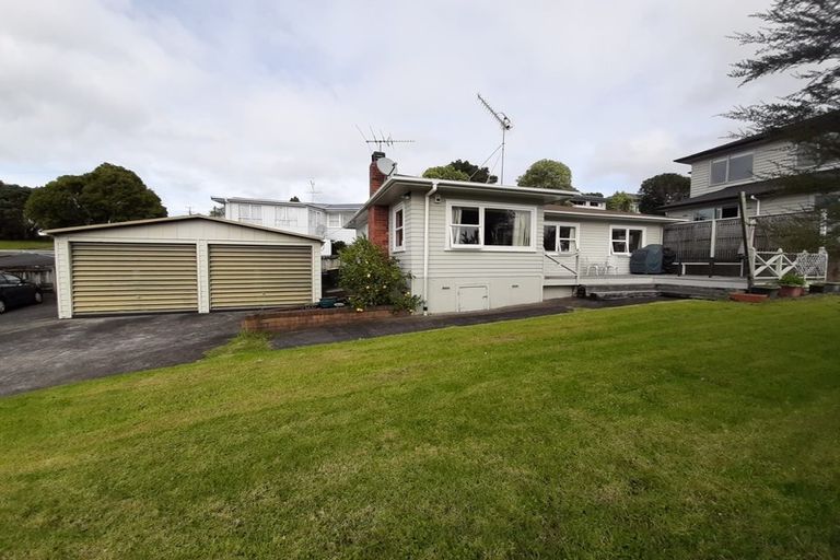 Photo of property in 22 Mason Street, New Lynn, Auckland, 0600