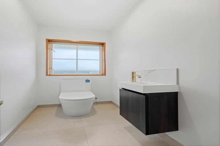 Photo of property in 2/7a Toorak Avenue, Avonhead, Christchurch, 8042