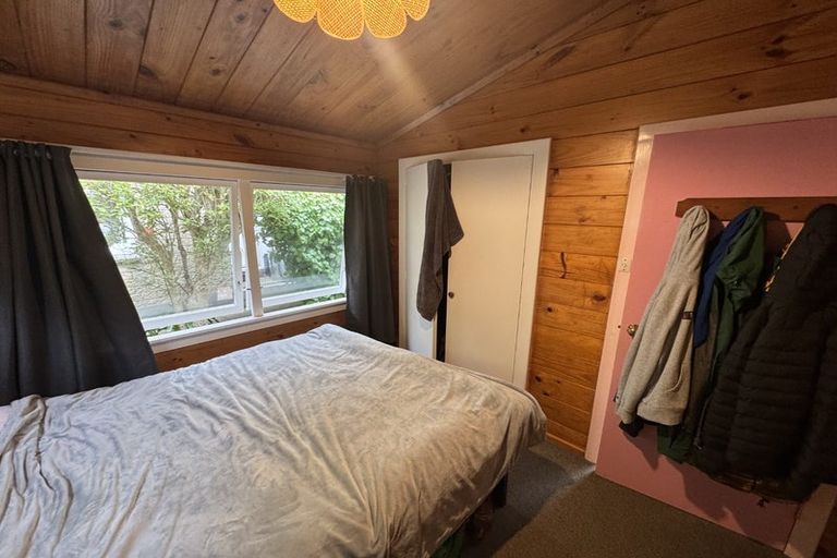 Photo of property in 9 Versailles Street, Karori, Wellington, 6012