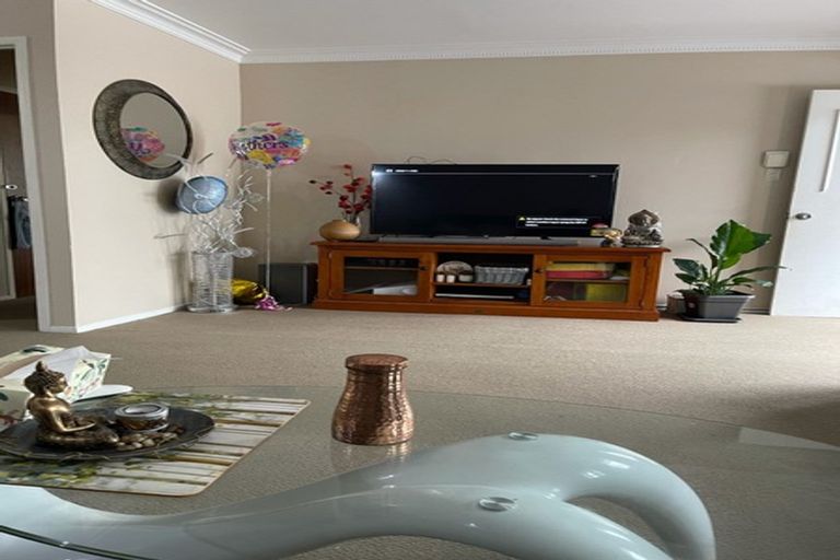 Photo of property in 1/34 Landscape Road, Papatoetoe, Auckland, 2025