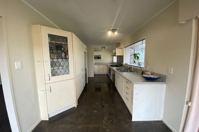 Photo of property in 11 Bexley Place, Pahurehure, Papakura, 2113