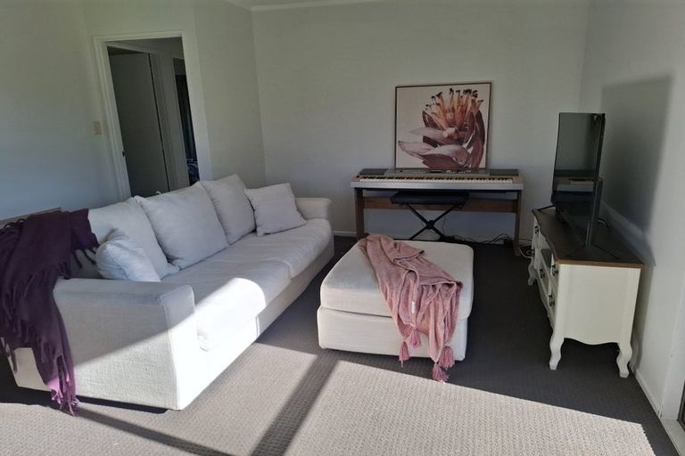 Photo of property in 8b Carthew Street, Okato, 4335