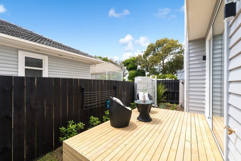 Photo of property in 80c Matipo Road, Te Atatu Peninsula, Auckland, 0610