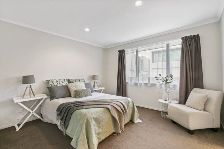 Photo of property in 1 The Palms, Rototuna, Hamilton, 3210