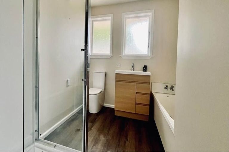 Photo of property in 302 Wigram Road, Wigram, Christchurch, 8025