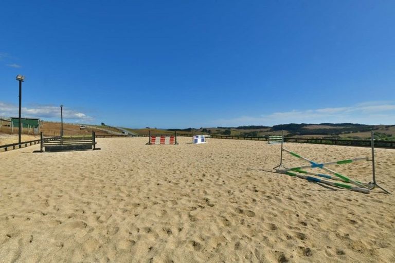 Photo of property in 641 Peak Road, Helensville, 0875