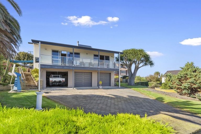 Photo of property in 77 Town Point Road, Maketu, 3189