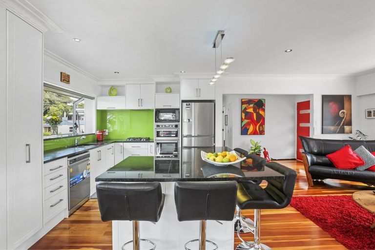 Photo of property in 19 Merchant Avenue, Te Atatu South, Auckland, 0610