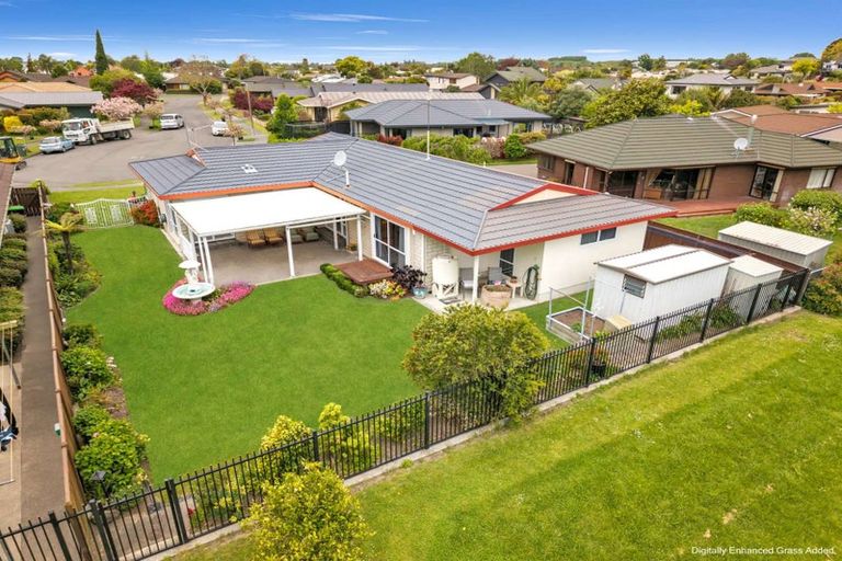 Photo of property in 24 Webb Place, Taradale, Napier, 4112