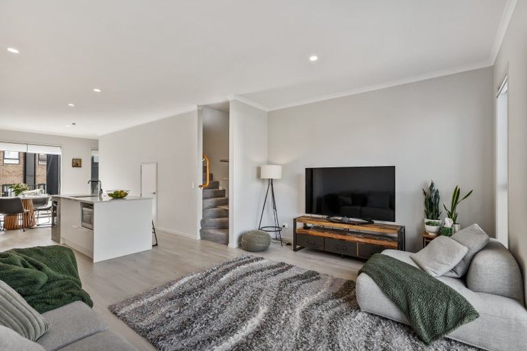 Photo of property in 3 Patrol Lane, Hobsonville, Auckland, 0616