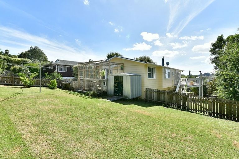 Photo of property in 33 Rautawhiri Road, Helensville, 0800