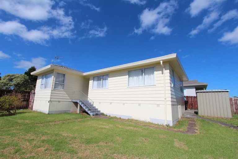 Photo of property in 1/69 Luanda Drive, Ranui, Auckland, 0612