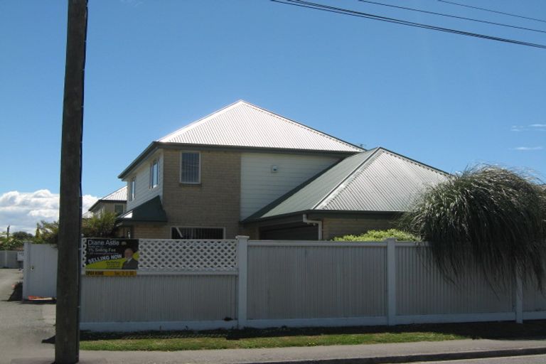 Photo of property in 117 Edgeware Road, St Albans, Christchurch, 8014
