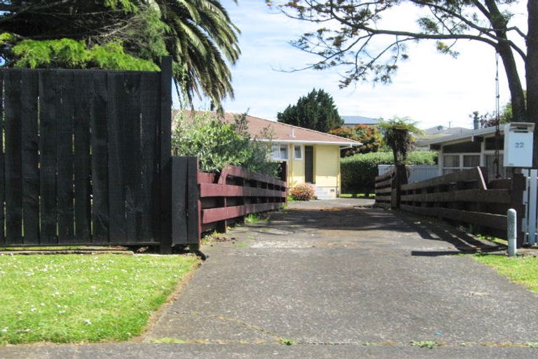 Photo of property in 22 Dunstall Place, Mangere Bridge, Auckland, 2022