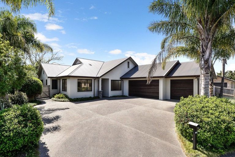 Photo of property in 12 Shalimar Place, Huntington, Hamilton, 3210