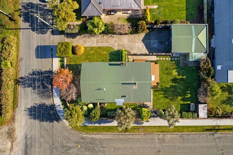 Photo of property in 17 Courage Road, Amberley, 7410