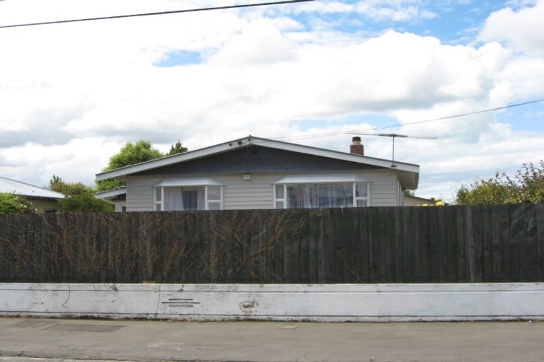 Photo of property in 17 Marcroft Street, Woolston, Christchurch, 8062