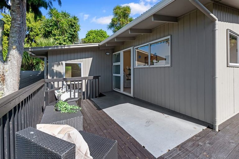 Photo of property in 1/89 Glamorgan Drive, Torbay, Auckland, 0630