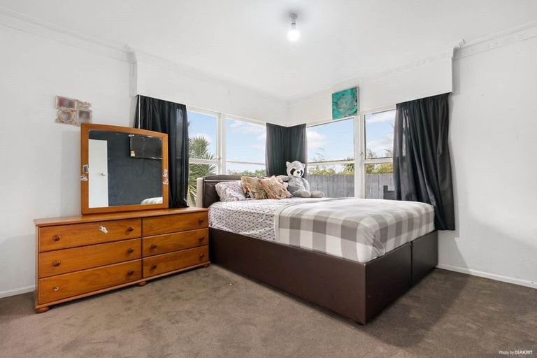 Photo of property in 14 Jenkins Place, Manurewa East, Auckland, 2102