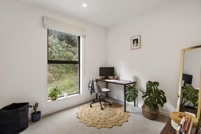 Photo of property in 57 Rua Kai Way, Brooklyn, Wellington, 6021