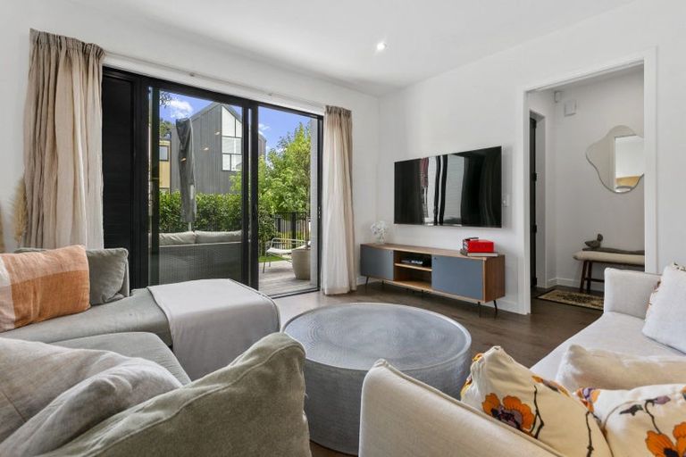 Photo of property in 8 Jack Seabrook Road, Hobsonville, Auckland, 0616